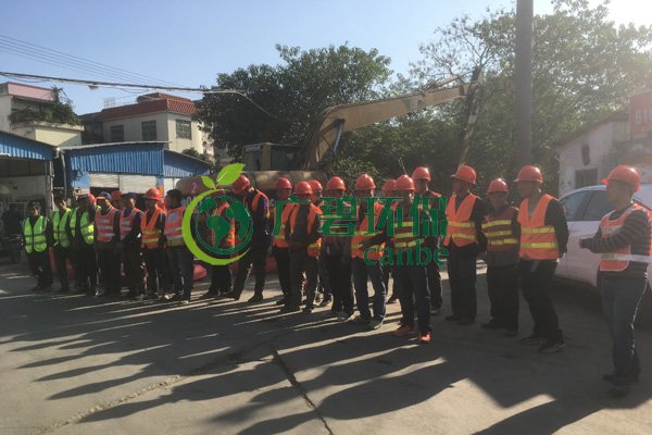 廣碧環(huán)保在順德古鑒涌項(xiàng)目現(xiàn)場(chǎng)召開(kāi)施工生產(chǎn)動(dòng)員大會(huì)(圖2) 廣碧環(huán)保在順德古鑒涌項(xiàng)目現(xiàn)場(chǎng)召開(kāi)施工生產(chǎn)動(dòng)員大會(huì)(圖2)